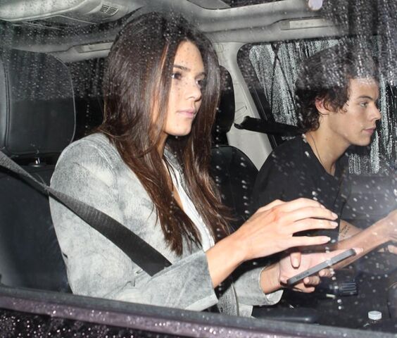 File:Kendall-jenner-harry-styles.jpg