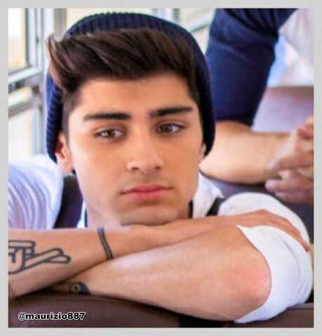 File:Zayn-Malik-2012-one-direction-33176560-1436-1500.jpg
