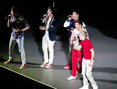 File:One Direction1000000.jpg