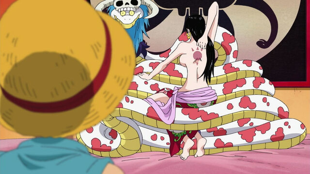 Datei:Hancock zeigt Luffy ihr Mal.jpg