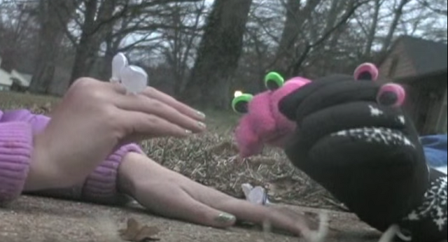 File:Oobi's New House Street!.png