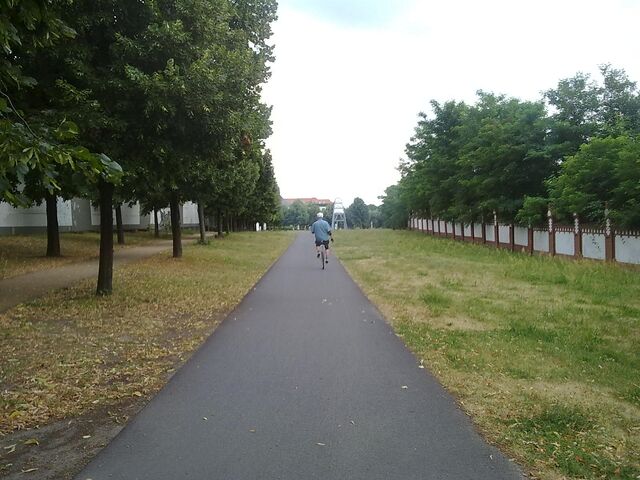 Datei:Bild 6 Scharnhorststraße parallel.jpg