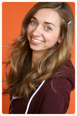 File:Lauren-lapkus.png