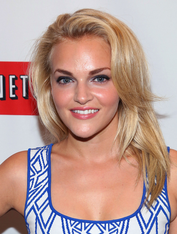 File:Madeline Brewer.png