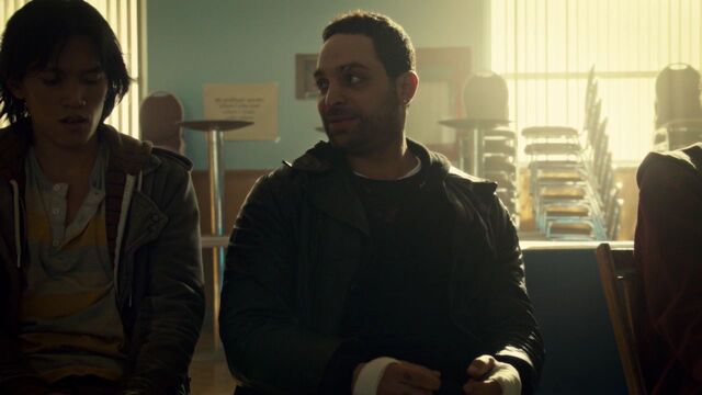 File:OrphanBlackS01E10 1142.jpg