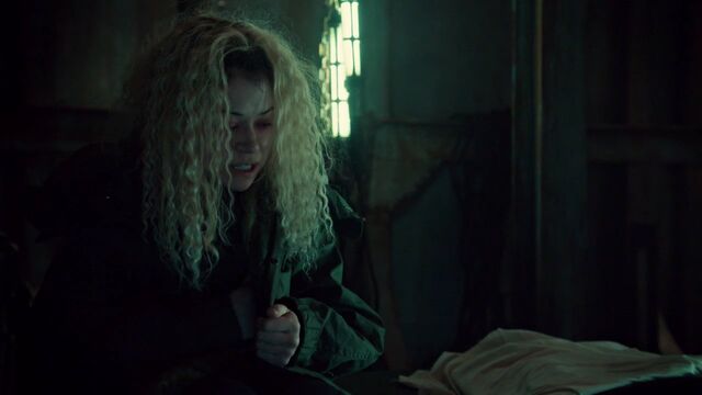 File:OrphanBlackS01E090448.jpg