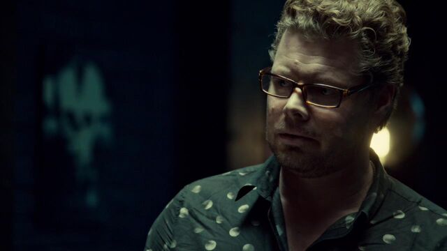 File:OrphanBlackS01E07-2141.jpg