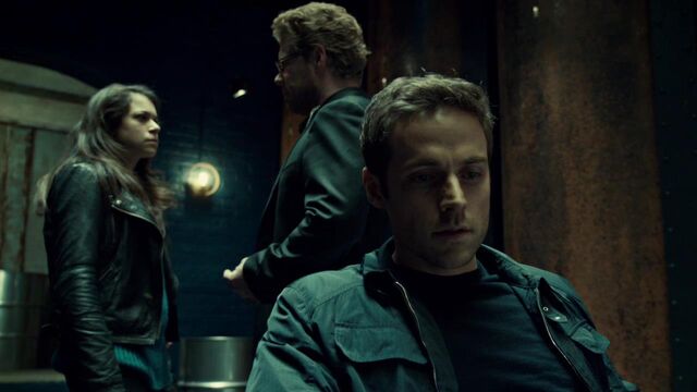 File:OrphanBlackS01E07-2039.jpg