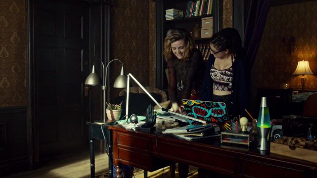 File:OrphanBlackS01E08-1280.jpg