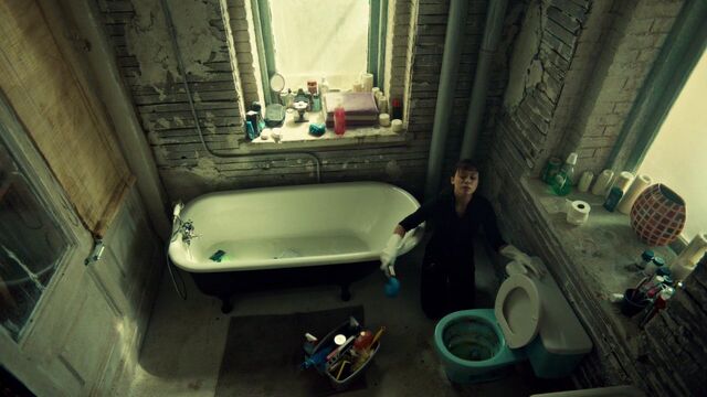 File:OrphanBlackS01E090558.jpg