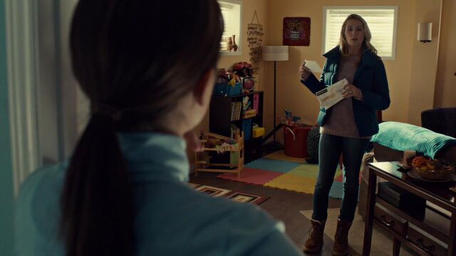 File:OrphanBlackS01E08-0223.jpg