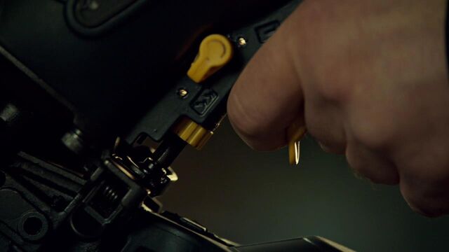 File:OrphanBlackS01E06-2123.jpg