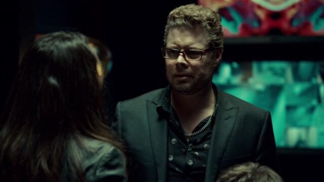 File:OrphanBlackS01E07-2064.jpg