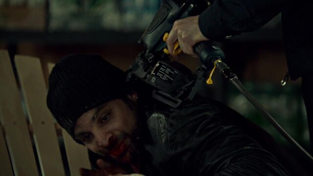 File:OrphanBlackS01E06-2115.jpg