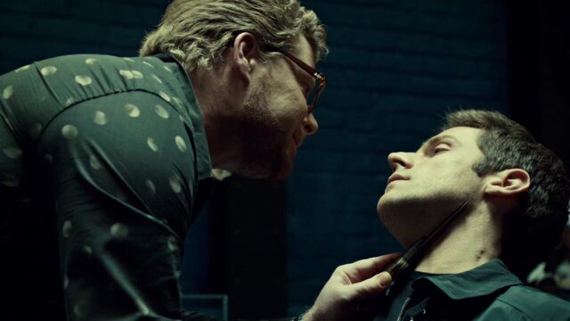 File:OrphanBlackS01E07-2237.jpg
