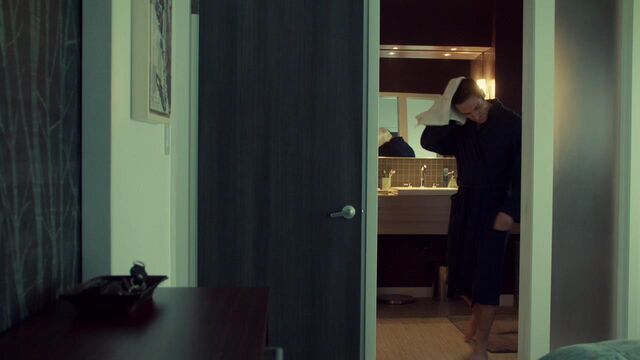 File:OrphanBlackS01E07-1208.jpg