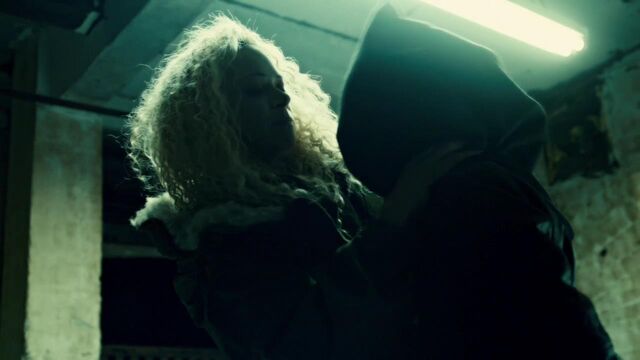 File:OrphanBlackS01E07-2224.jpg