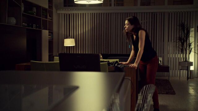 File:OrphanBlackS01E07-0138.jpg