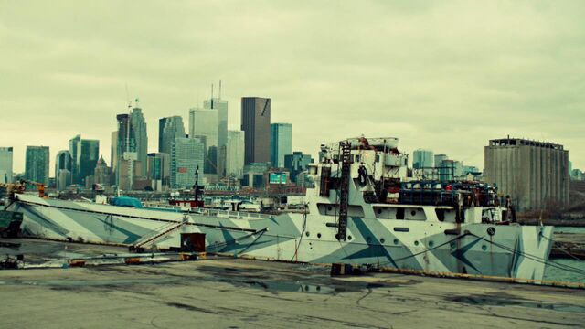 File:OrphanBlackS01E08-0616.jpg
