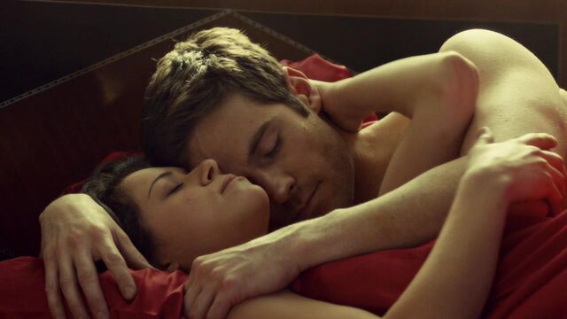 File:OrphanBlackS01E08-0123.jpg