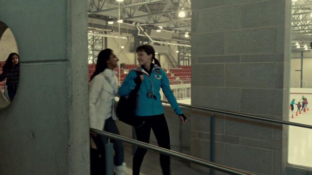 File:OrphanBlackS01E08-0884.jpg
