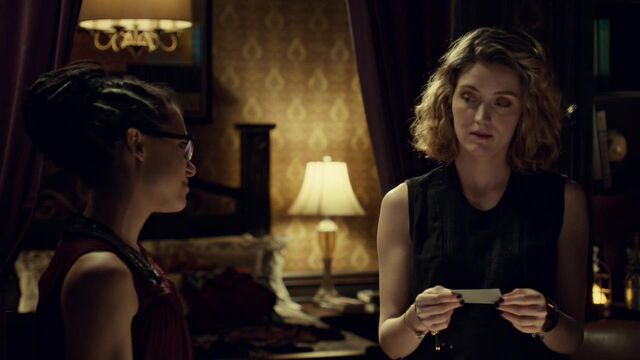 File:OrphanBlackS01E07-2463.jpg