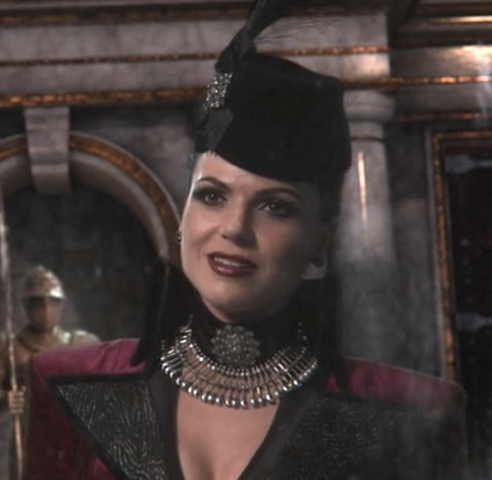 File:Evilqueenseason2.png