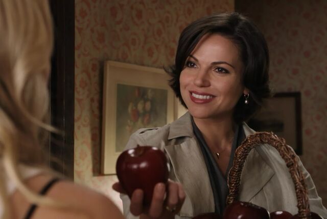 File:1x02 Apple.jpg