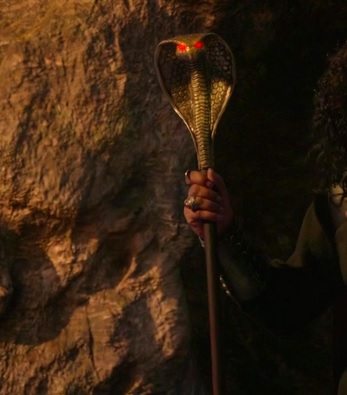 File:Snake Staff amara.jpg