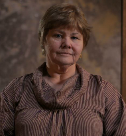 File:Annette Badland.png