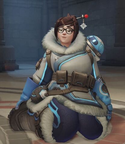 File:Mei Kneeling.jpg