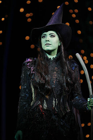 File:Vicki-noon.jpg