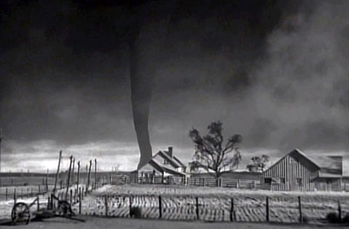 File:Wizard-of-Oz-tornado.jpg
