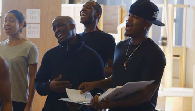 File:Elijah-Kelley-and-NE-YO-rehearse-1124-1.jpg