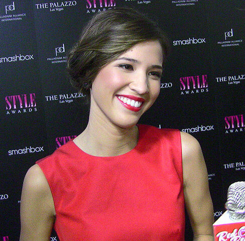 File:610x-Kelsey Chow.jpg