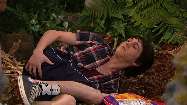 File:Pair.Of.Kings.S01E15.720p.HDTV.x264-GALORE screenshot 2.jpg