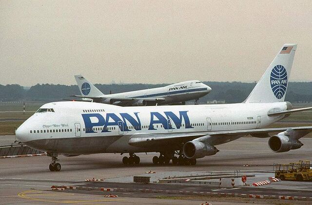 File:B747pana.jpg