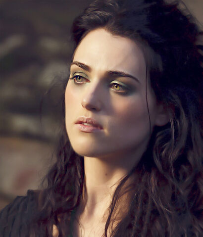 File:Katie-as-Morgana-S4-katie-mcgrath-28647531-500-584.jpg