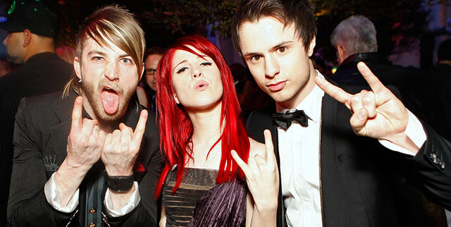 File:Paramore30.jpg