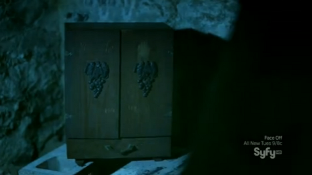 File:The Dybbuk Box.png