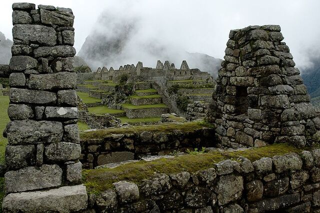 File:800px-MachuPicchu Residential (pixinn.net).jpg