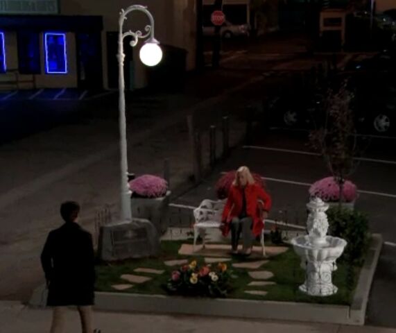 File:Smallest Park cropped.jpg