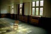 Aemptyroom