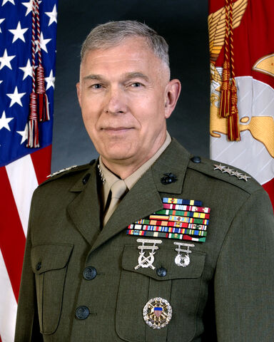 File:WayneKent.jpg