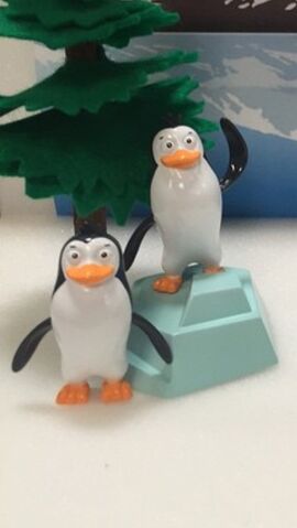 File:PAW Patrol Penguins Toys.jpg