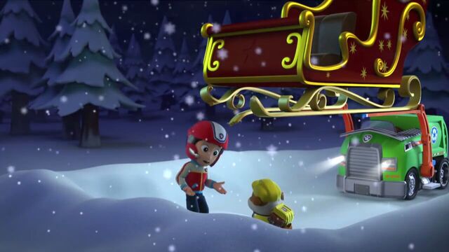 File:PAW.Patrol.S01E16.Pups.Save.Christmas.720p.WEBRip.x264.AAC 702135.jpg