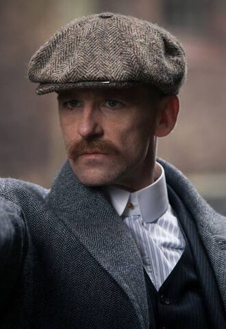 File:Arthur-Shelby-peaky-blinders-.jpg