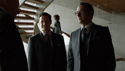 1x06 - Finch visiting.png