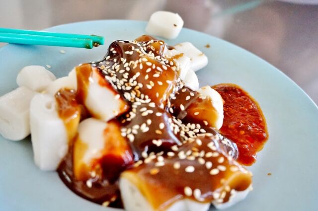 File:Chee cheong fun, Green Lane, George Town, Penang.jpg