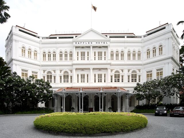 File:Raffles Hotel, Singapore.jpg
